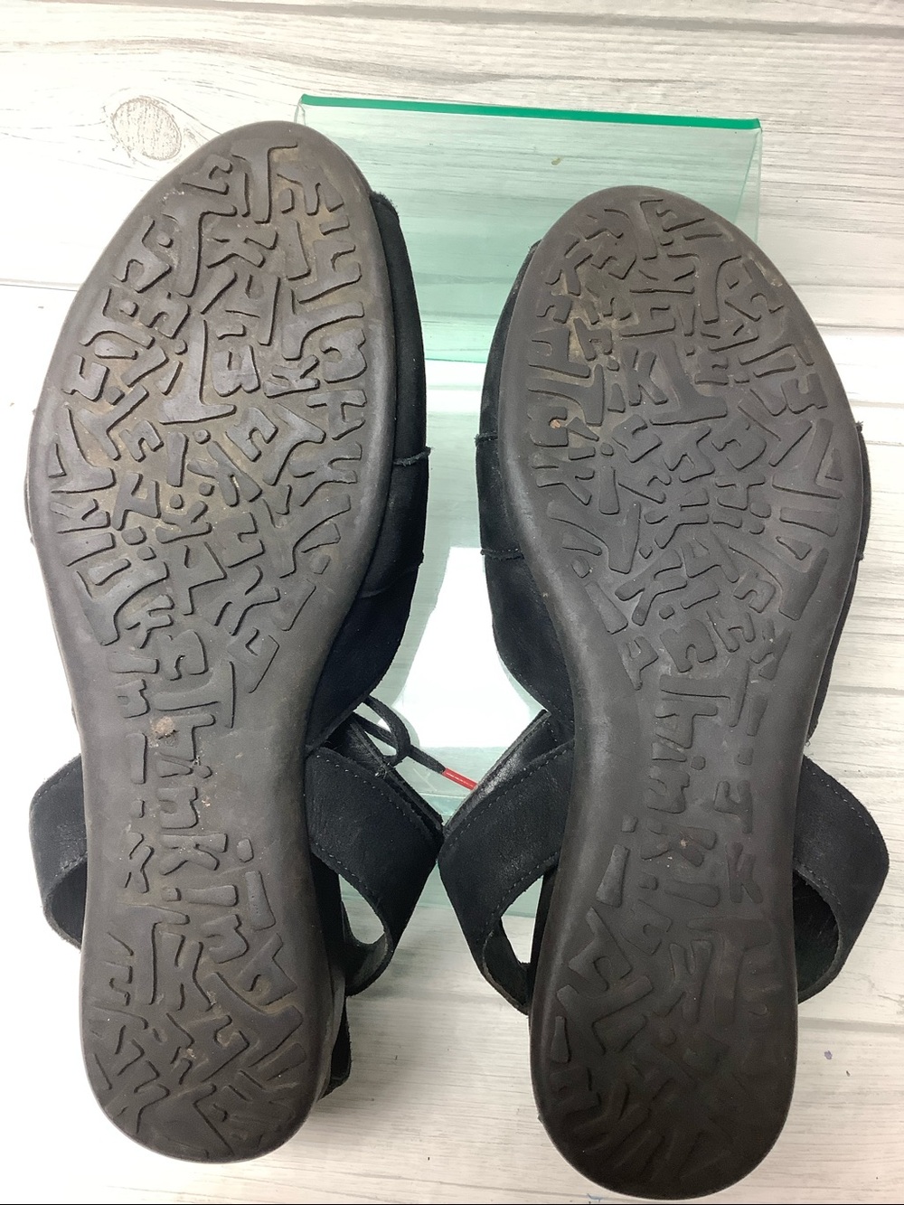 Think! Sandals - Picture 9 of 10